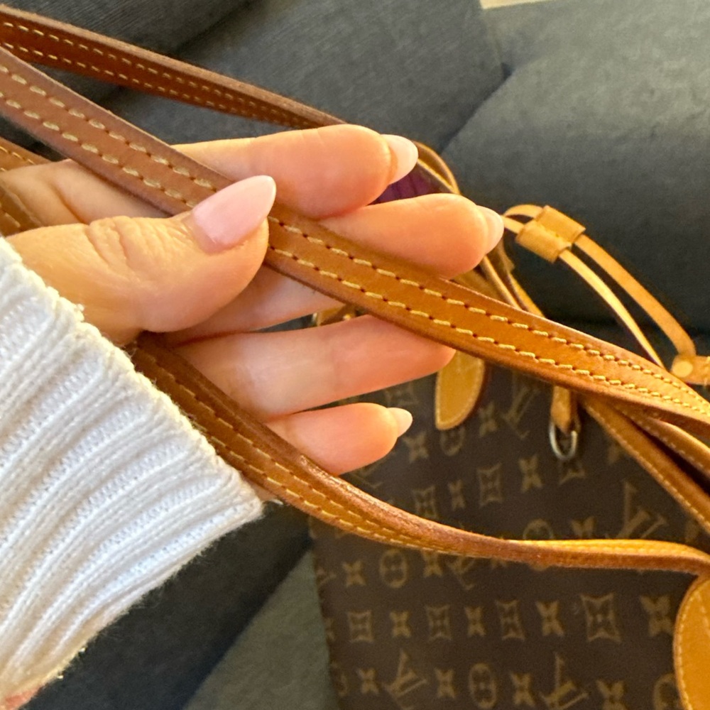 Authentic Louis Vuitton Neverfull MM - Picture 11 of 15